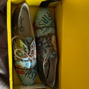 ICON Multicolor Graphic Lace-Up Shoes